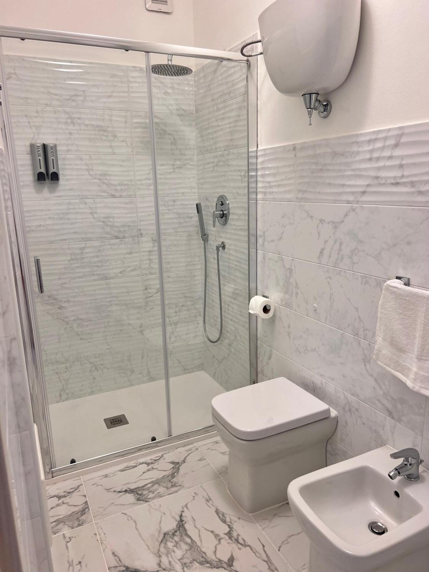 Restyling Apartments Center Тропея Экстерьер фото